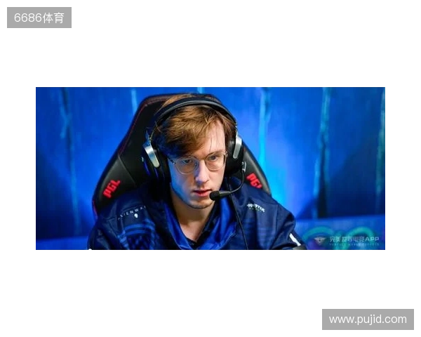 足球报：约尼查曾被称“新哈吉”“又一个梅西”，与舒马赫共事过